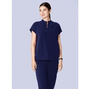 NWOT Mandala Scrubs Mandarin Dolman Top in Navy Blue Size XS Like New!